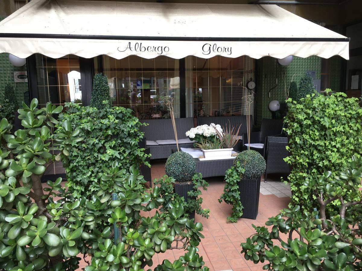 Albergo Glory 博尔盖托桑托斯皮里托 外观 照片