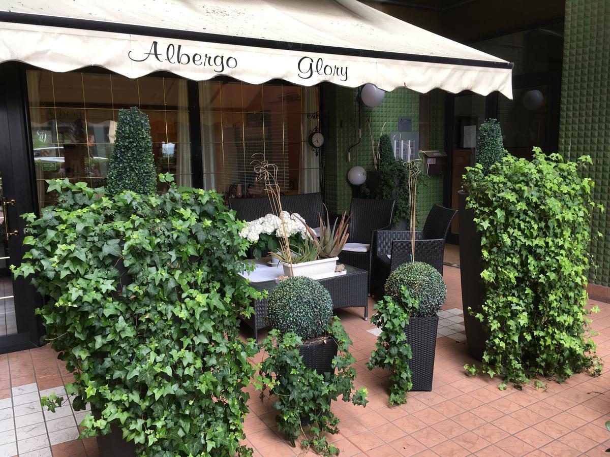 Albergo Glory 博尔盖托桑托斯皮里托 外观 照片