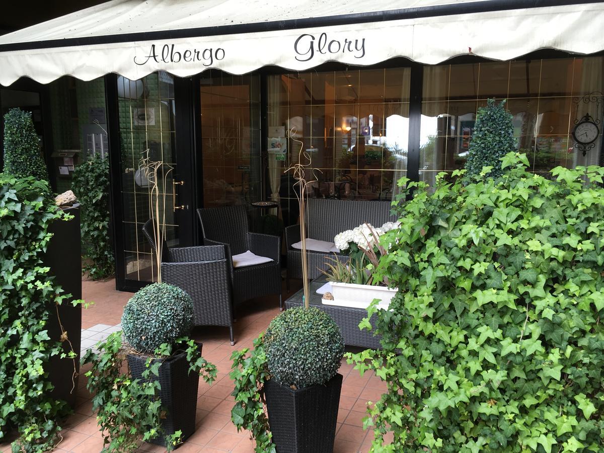 Albergo Glory 博尔盖托桑托斯皮里托 外观 照片