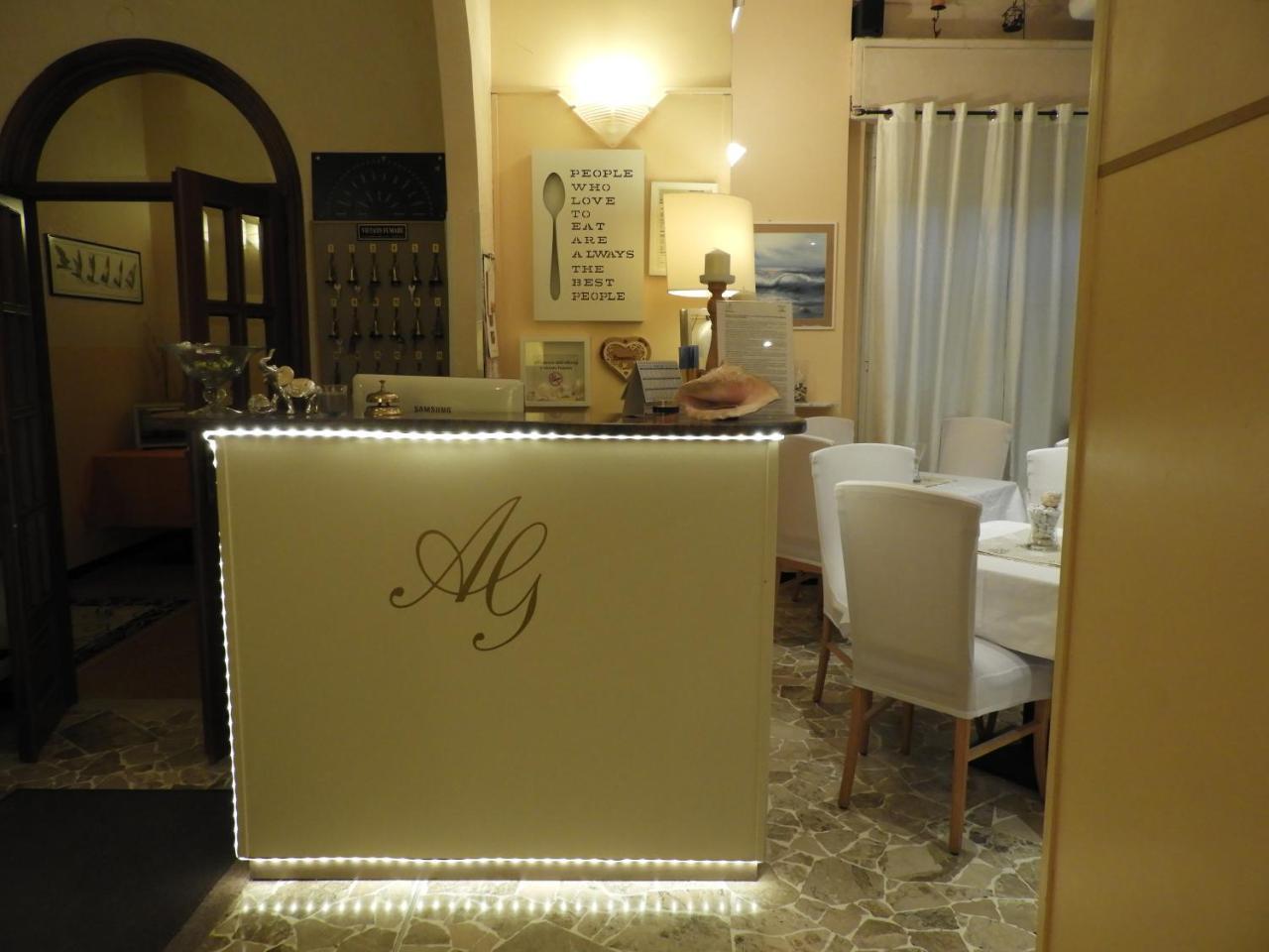 Albergo Glory 博尔盖托桑托斯皮里托 外观 照片